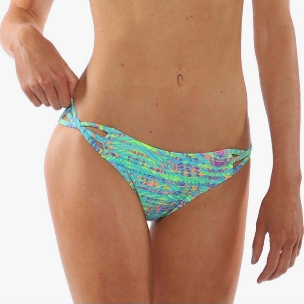 NWT Island Love Women's Cheeky Bikini Braided Bottom Small Turquoise